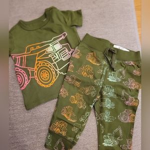 NWT - 12-18m Boys Gap Truck Outfit